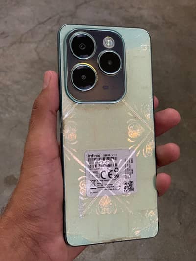 infinix Hot 40 10 by 10 urgent sale