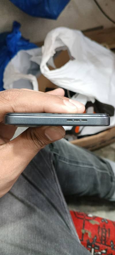 spark go 3 4+4/128 10 month + warranty