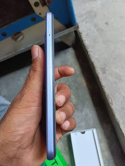 Infinix Hot 50i 6gb 128gb