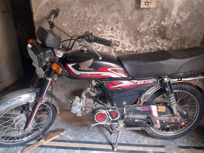 muje apni baick sell krni ha 2021model ha  03201482056
