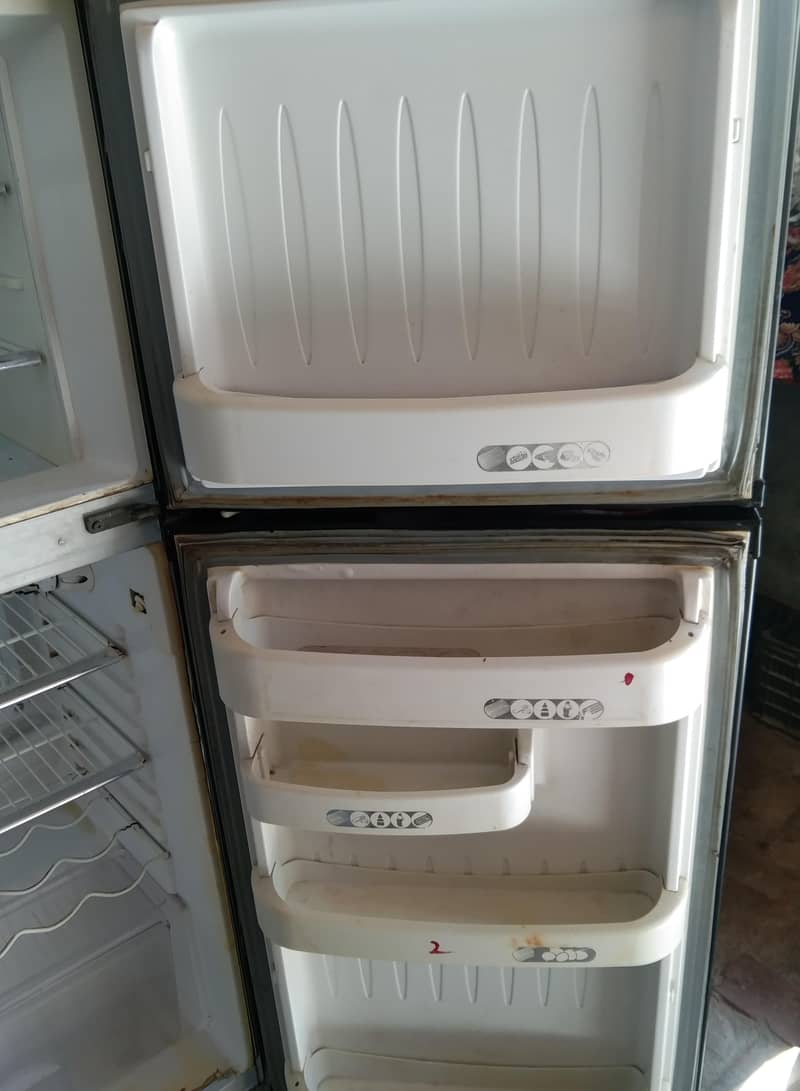 Orient Refrigerator 1