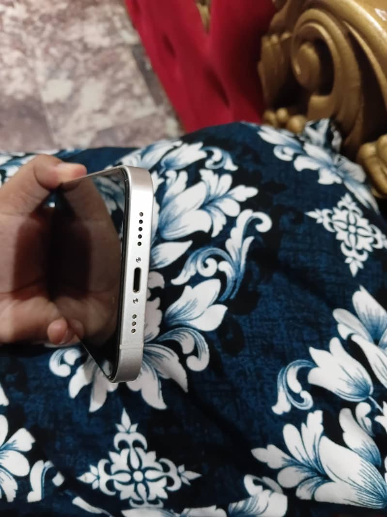 Apple iPhone 14 8
