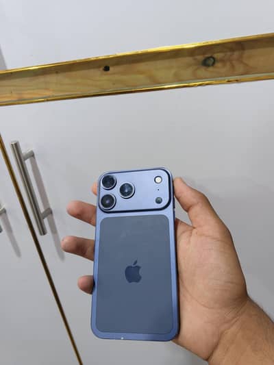 Apple iPhone XR converted to 17 pro