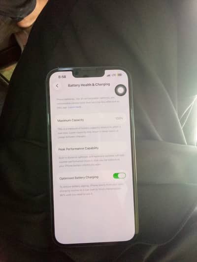 Apple iPhone 13