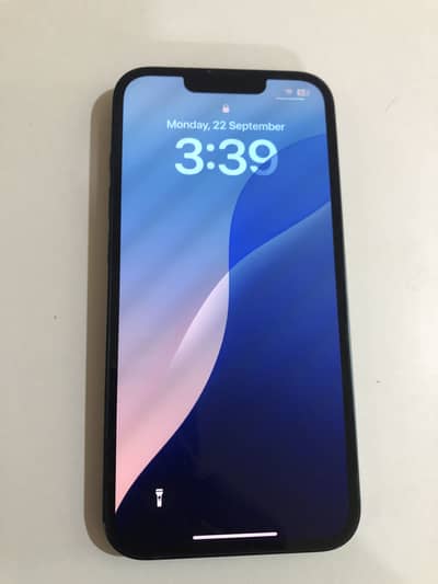 Apple iPhone 13