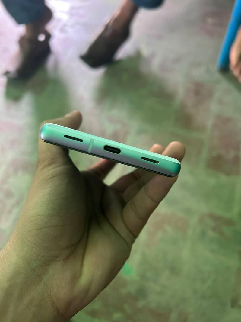 Google Pixel 7a 1