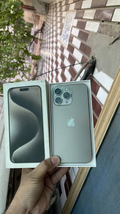 Apple iPhone 15 Pro Max HK