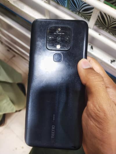 Tecno camon 16