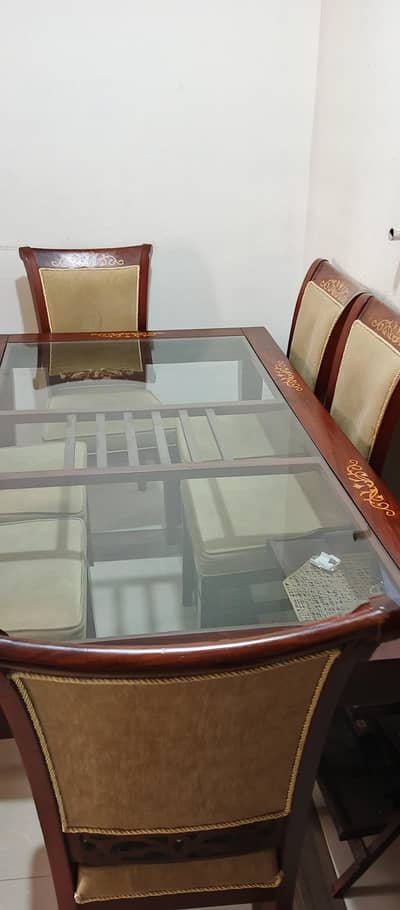 want to sell my dining table