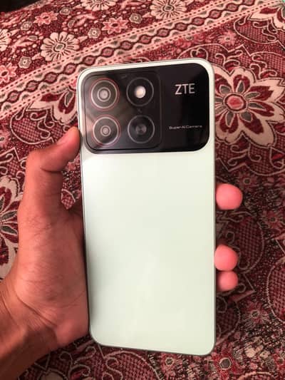 ZTE blade a 35