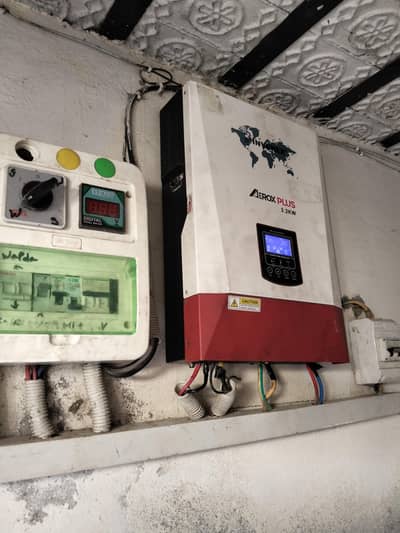 inverex arox plus 3.2 kw 4000 pv exchange possible
