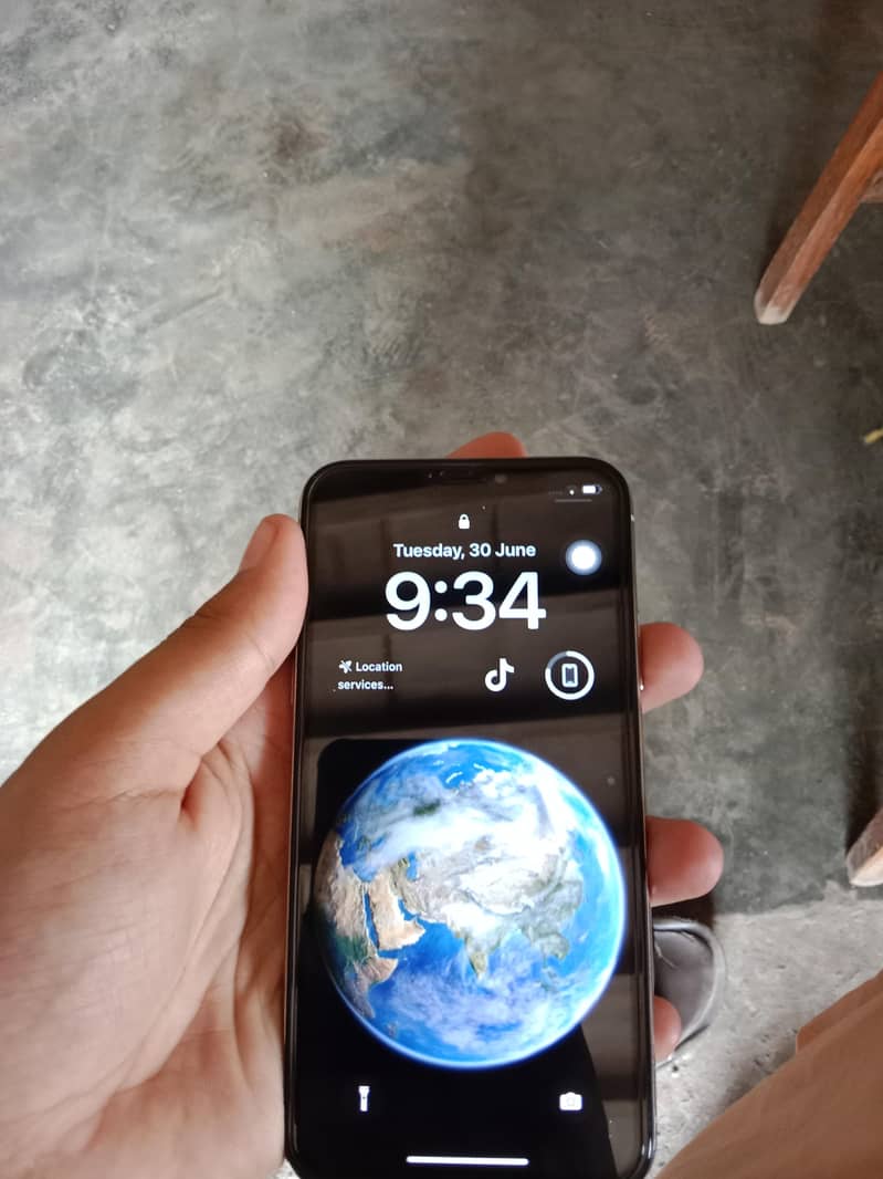 Apple iPhone X 1