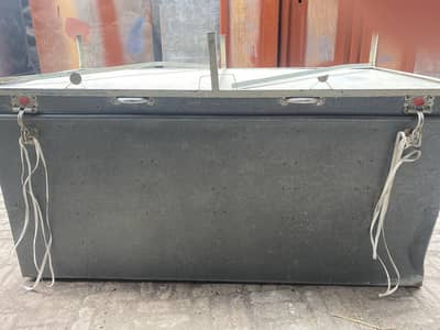 Paiti With Stand Used