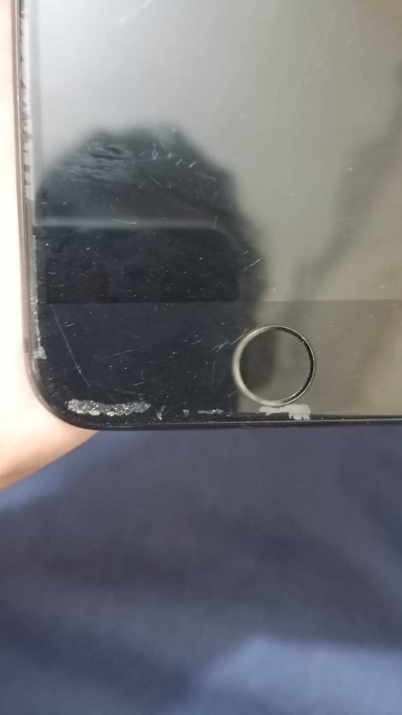 Apple iPhone 8 6