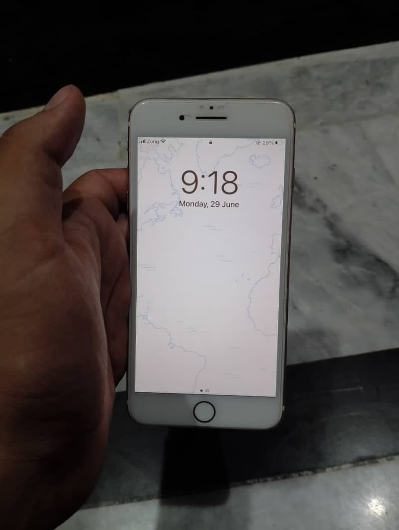 Apple iPhone 7 Plus 2