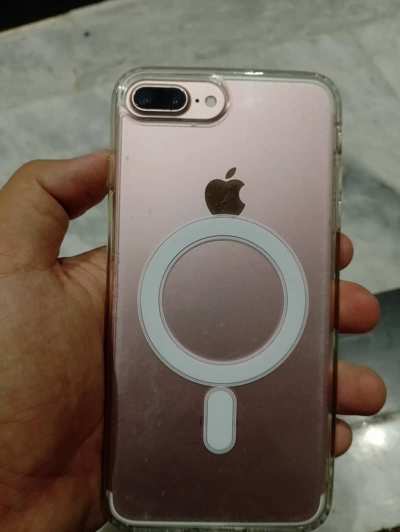 Apple iPhone 7 Plus 4