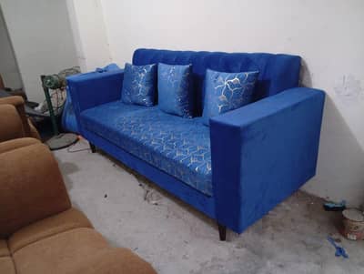 sofa poshish maker