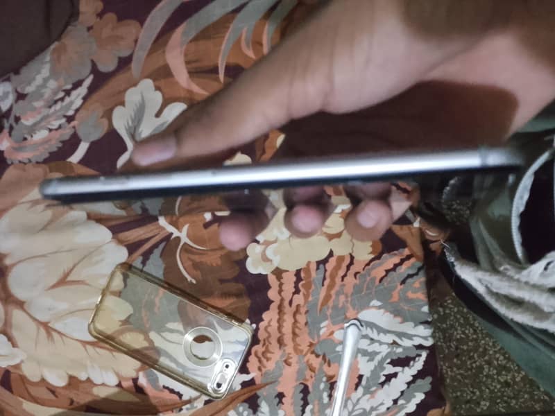 Apple iPhone 6 Plus 2