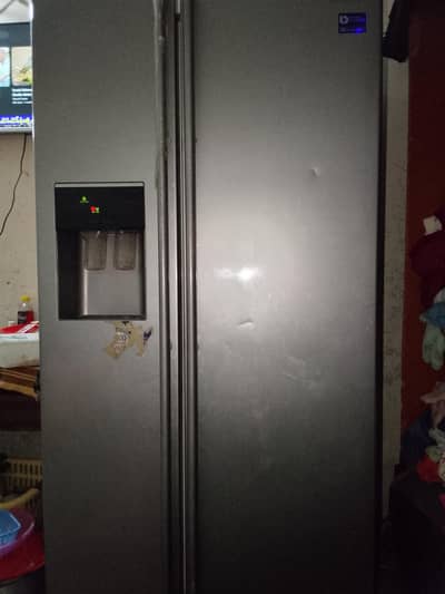 Samsung side by side refrigerator532L (Model RSA1UTMG 10/10 condation
