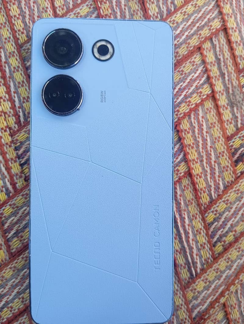 Tecno CAMON 20 3