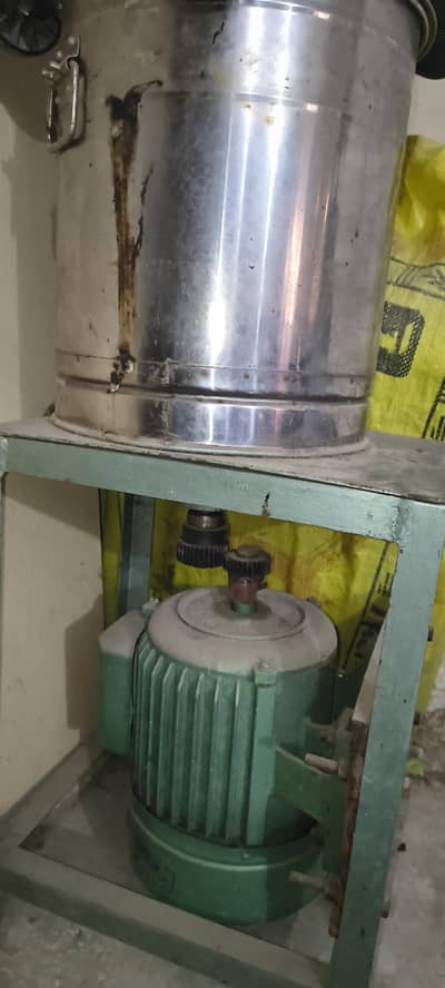 Hummus،sause machine