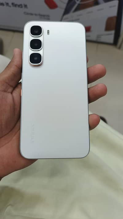 Infinix Hot 60 Pro