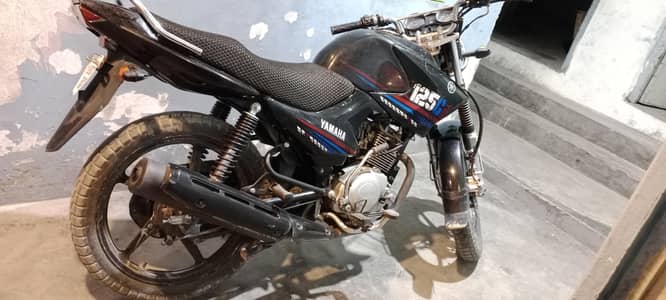 YBR 125 G