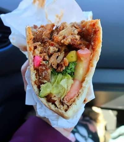 shawarma burger chef ki zaroort ha