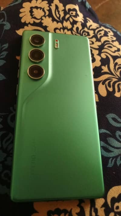 Tecno CAMON 40 brand new