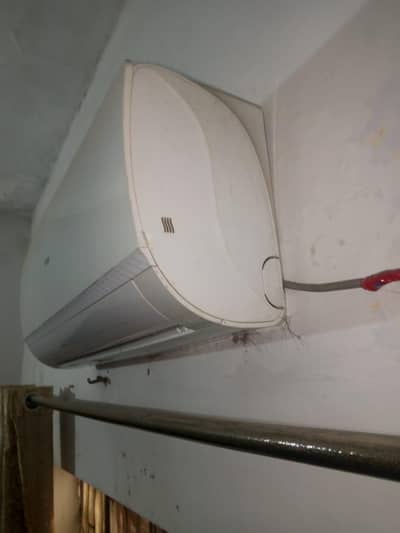 Haier 1 Ton Ac for sale . 10x10 condition very think is okay