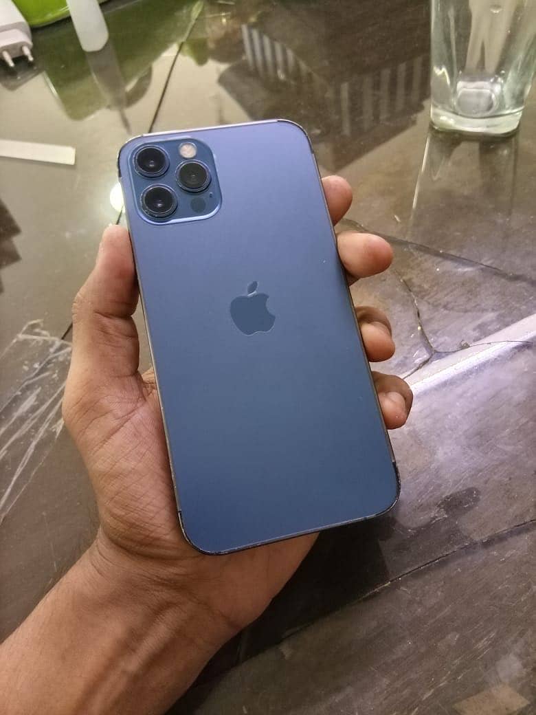 Apple iPhone 12 Pro 4