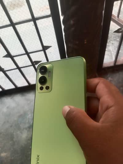 Infinix Hot 12