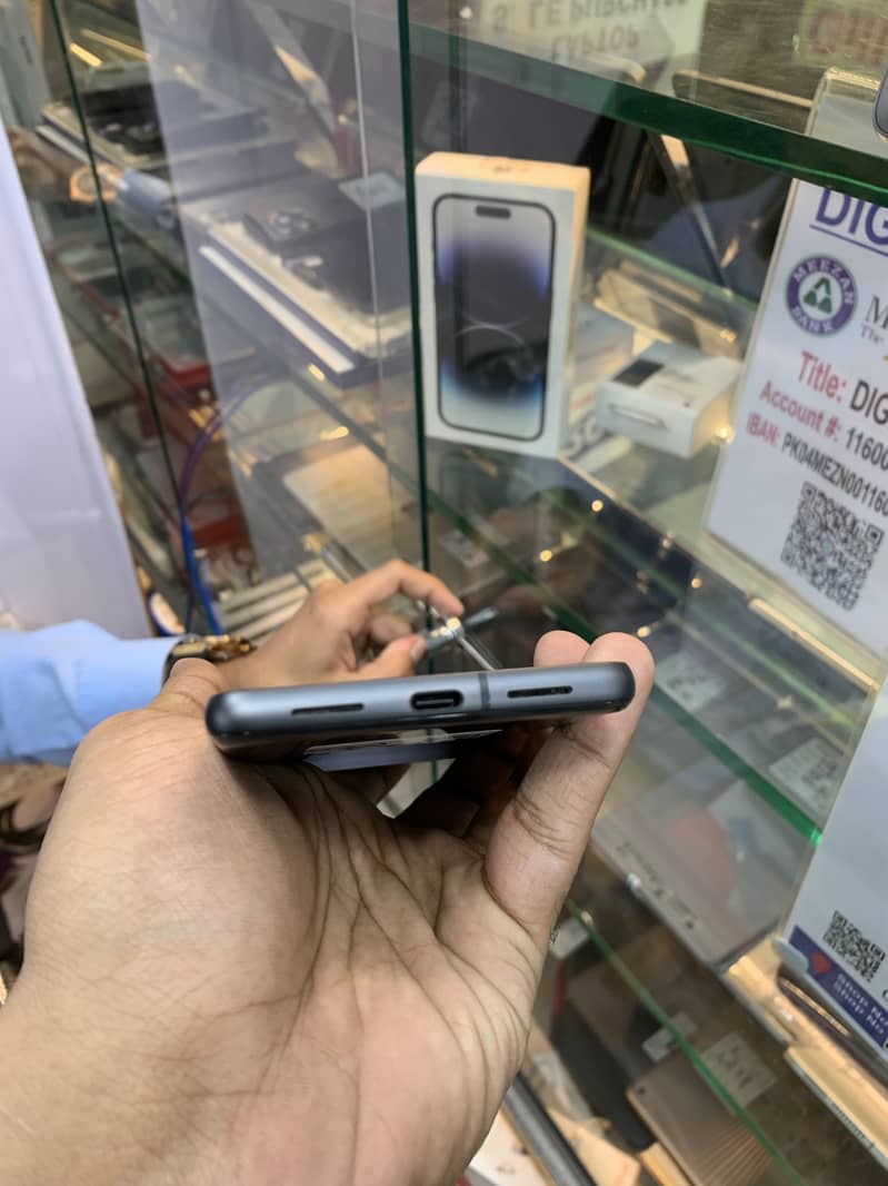 Google Pixel 7 5