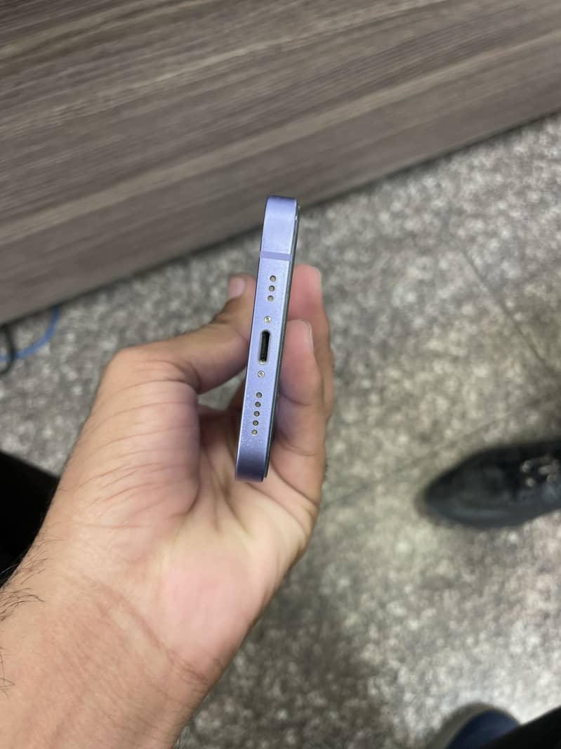 Apple iPhone 12 3