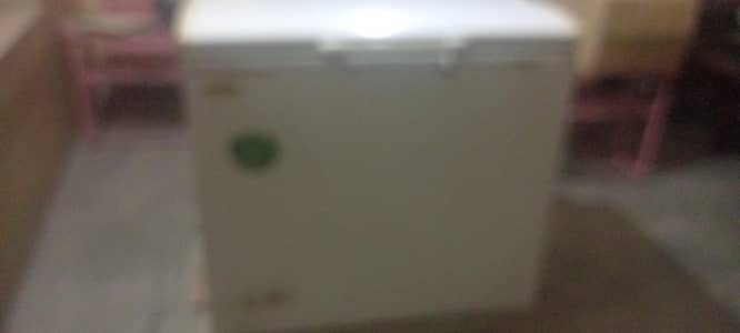 waves deepfrezer singil door ok condition