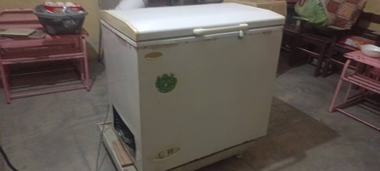waves deepfrezer single door ok condition 3