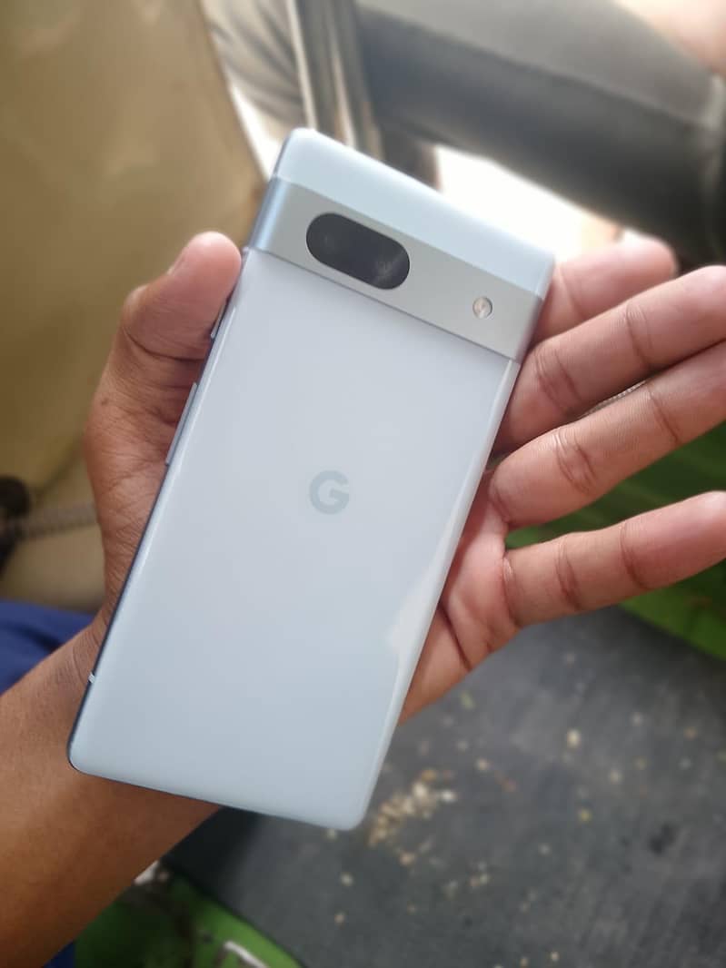 Google Pixel 7a 1