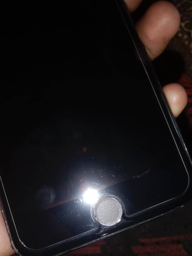 Apple iPhone 7 Plus 3