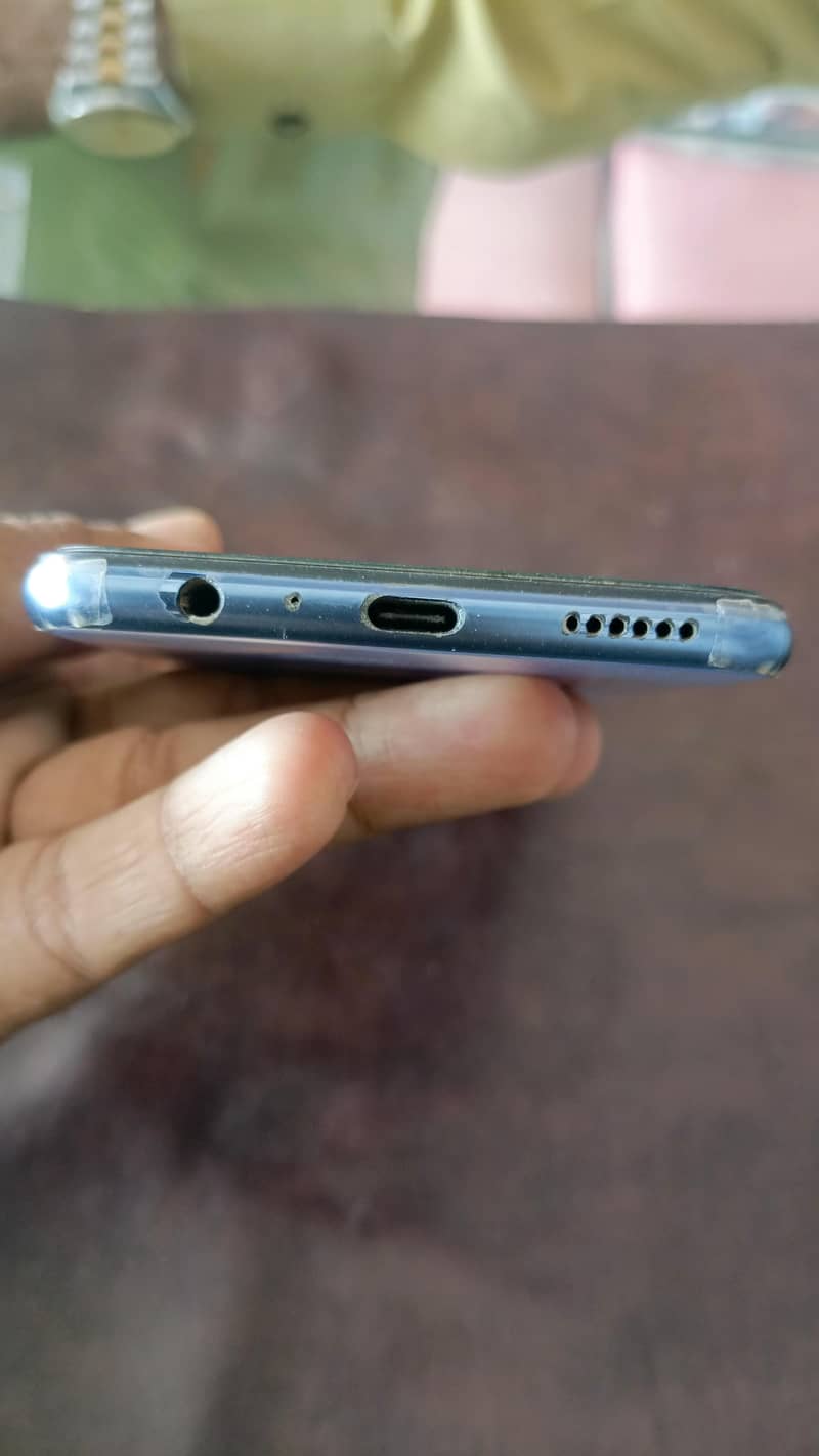 VIVO V21e 2