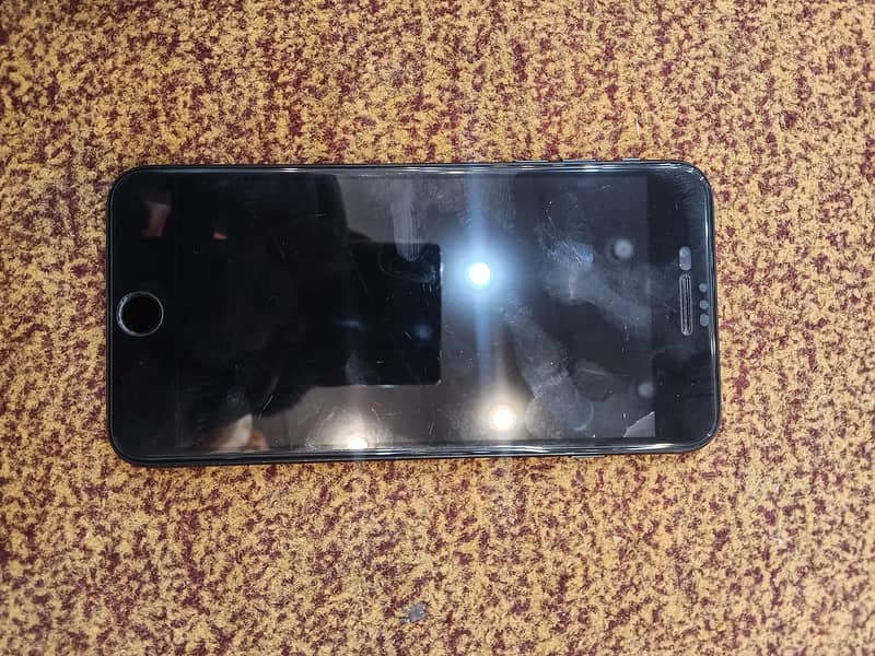 Apple iPhone 7 Plus 1