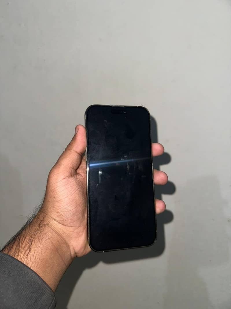 Iphone 14 pro max jv 1