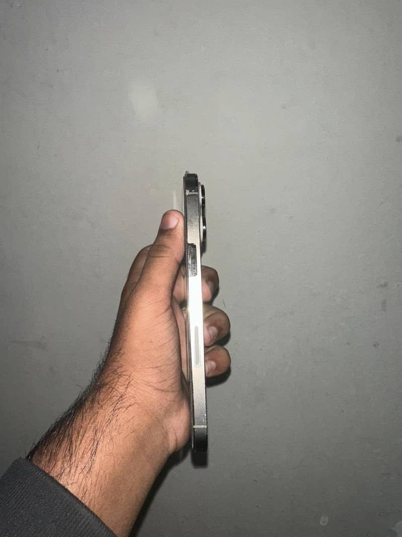 Iphone 14 pro max jv 2