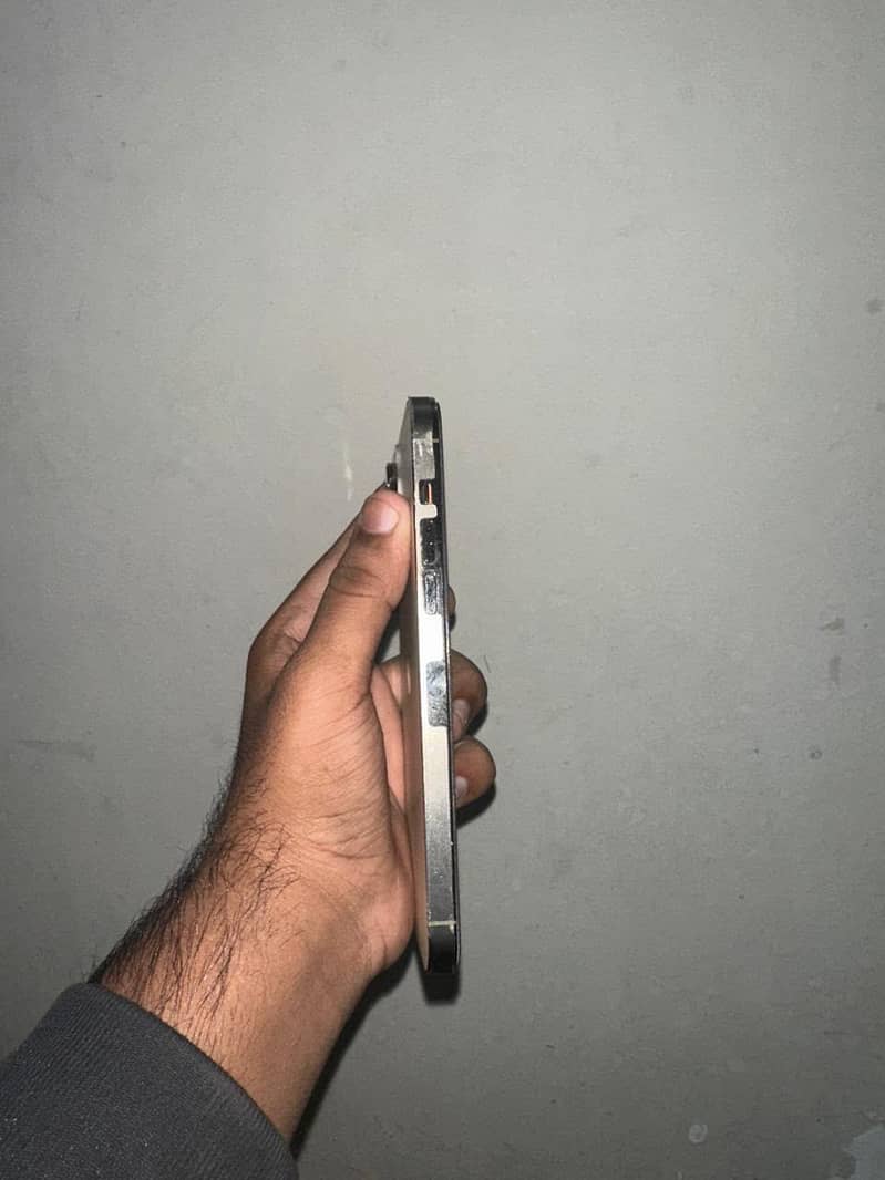Iphone 14 pro max jv 3