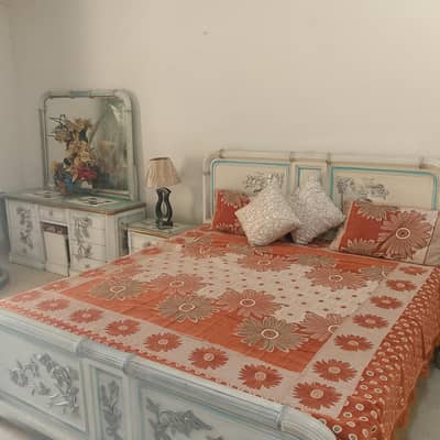 Bed set for sale