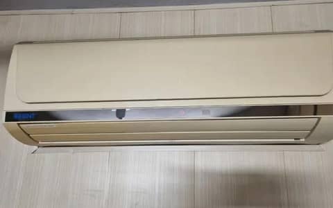 Orient 1.5 ton Non inverter Totally genuine No repier luch condition