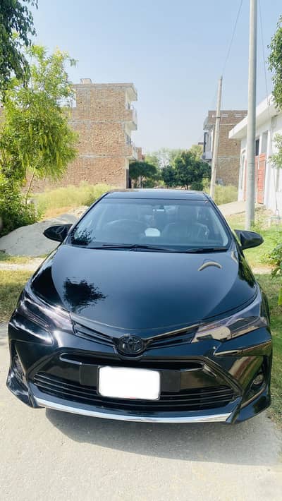 Toyota Corolla Altis Grande X CVT-i 1.8 Black Interior