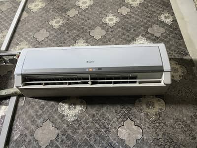 Gree 1.5 ton inverter Ac