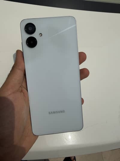 Samsung Mobile A06 6gb ram /128 storage