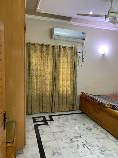 5 Marla 4 bed house available for rent