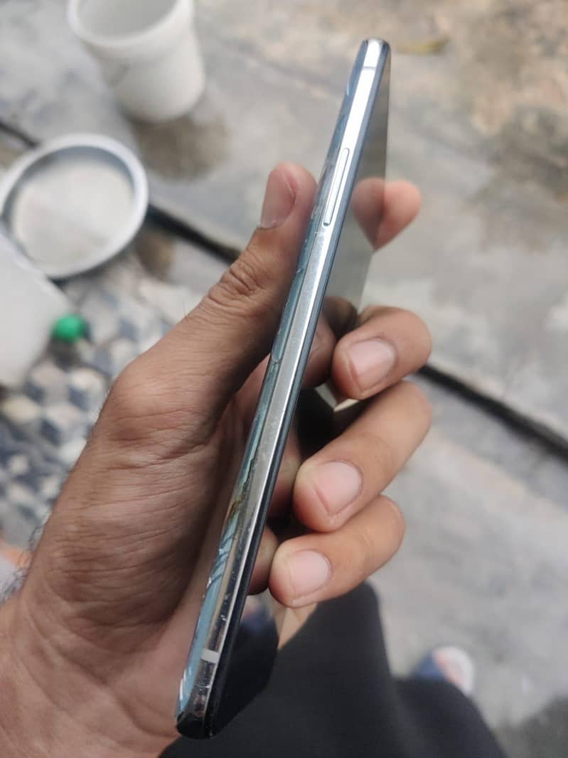 One Plus 8T 4